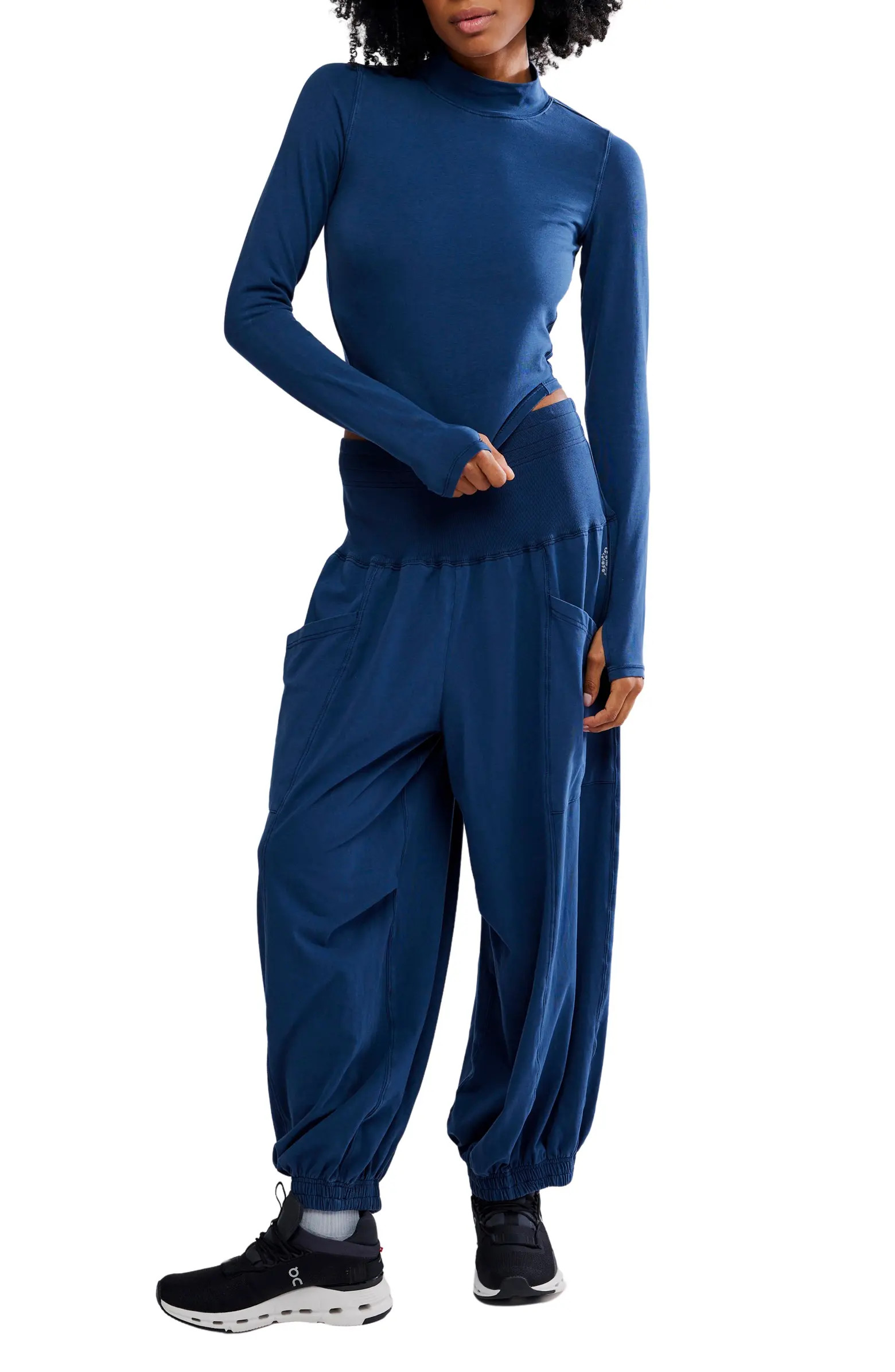 FP Movement Up in the Air Crop Cotton Blend T-Shirt & Sweatpants Set | Nordstrom