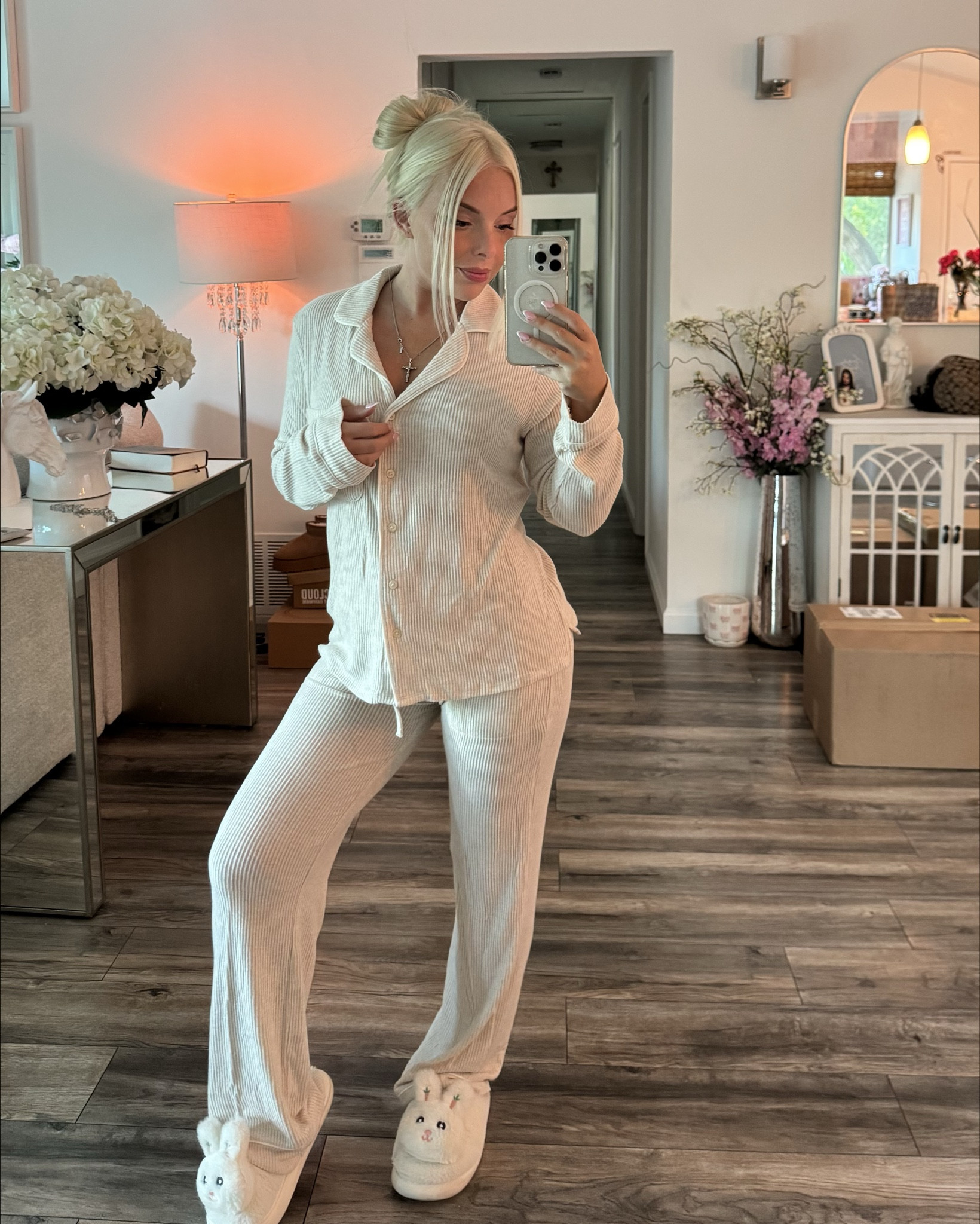 Seriously, the most flattering pair of PJs I’ve ever put on! Hugs on my curves that are also super soft! Wearing a size xs

#LTKPetite #LTKSeasonal #LTKFindsUnder50