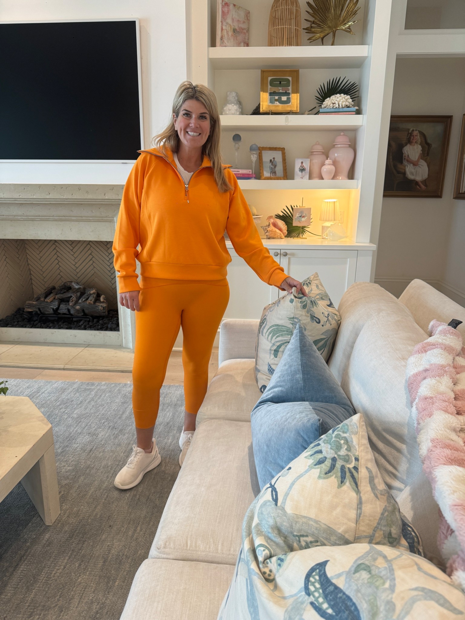 Matching set - holds you in - silky soft - wearing size xl 

#LTKdayinmylife #LTKActive #LTKOver40