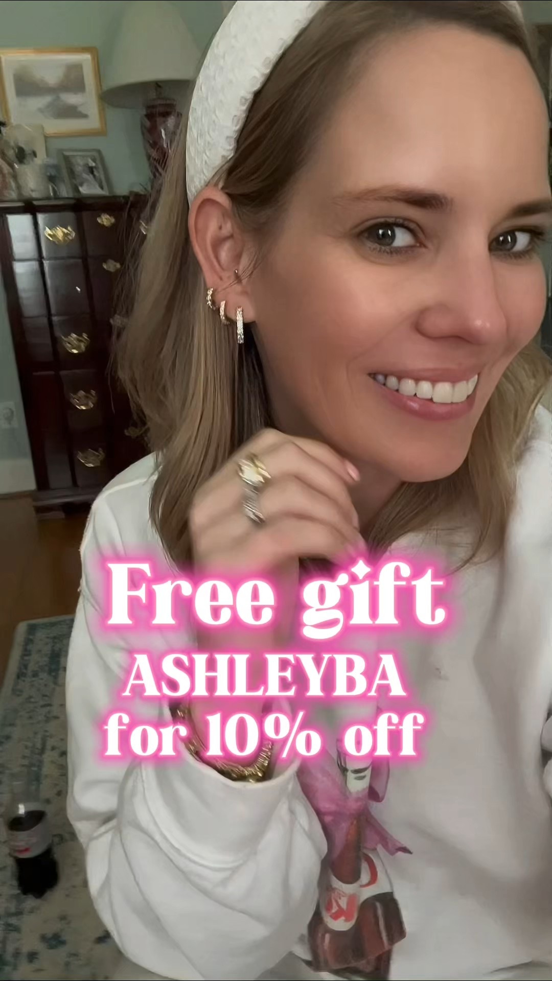 Use code ASHLEYBA for 10% off Melinda Maria jewelry 

FREE GIFT ALERT
Add some sparkle to your spring wardrobe with this limited-time Melinda Maria Jewelry offer! Get a FREE pair of “She’s an Icon” 1” Hoops (valued at $78) when you spend $115+! These dazzling gold and CZ hoops are the perfect blend of glam and everyday chic – ideal for weddings, date nights, or elevating a basic tee.

No code needed, but don’t forget to stack your savings by using my promo code ASHLEYBA for an extra 10% off!

LTK jewelry finds | gold hoop earrings | Melinda Maria review | free gift with purchase | spring accessories | statement hoops | outfit inspo | gift ideas | everyday glam

Shop now before they’re gone!
✨ #LTKJewelry #LTKSpring #MelindaMaria #FreeGift #GoldHoops #JewelryAddict


#LTKFindsUnder100 #LTKSaleAlert #LTKFindsUnder50