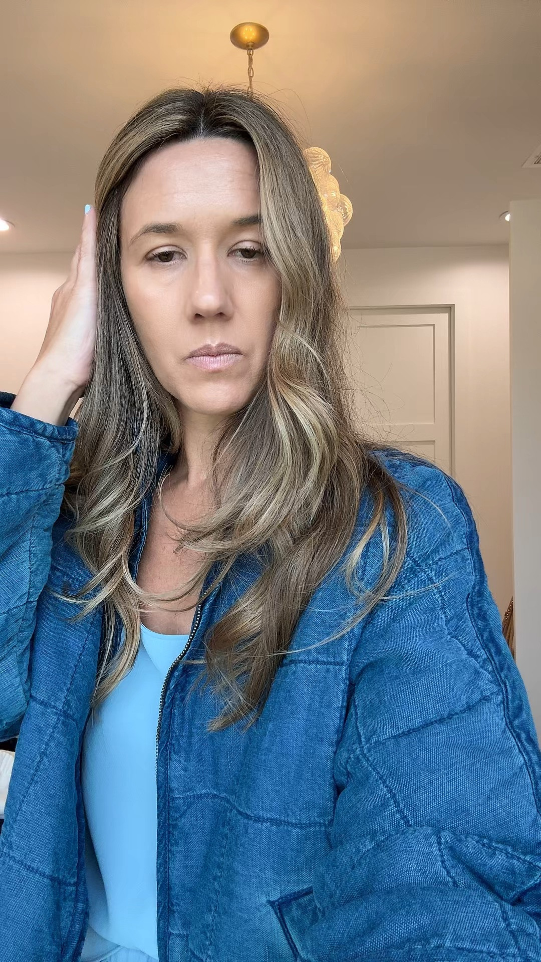 Styling my Cruiselinen denim jacket from @Aritzia size small