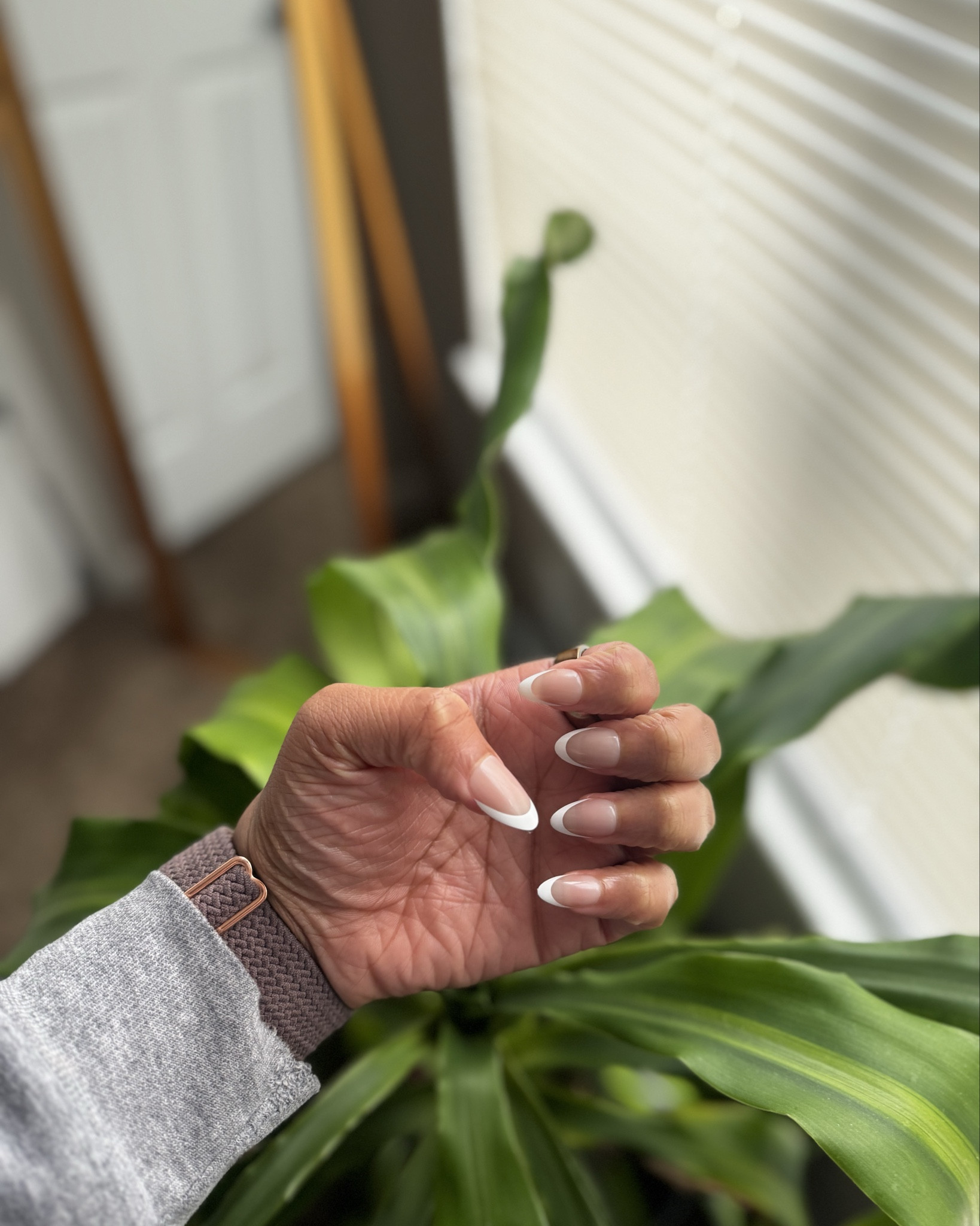 Press on nails from Olivia+June