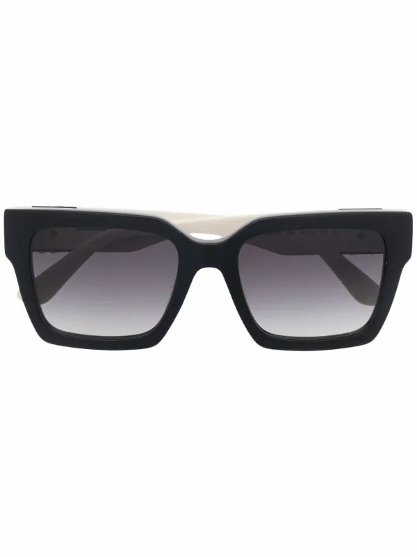 Karl Lagerfeld Square Frame Sunglasses | Black | FARFETCH UK | Farfetch Global