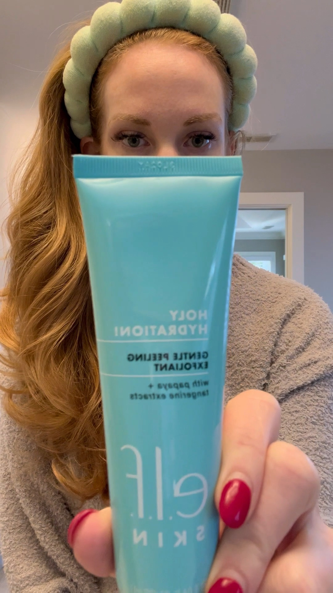 🤯 I am blown away by the Elf Holy Hydtation exfoliating cleanser! 
You run it in to dry skin and all of your dead skin comes to the surface like magic! 

#LTKVideo #LTKBeauty #LTKFindsUnder50