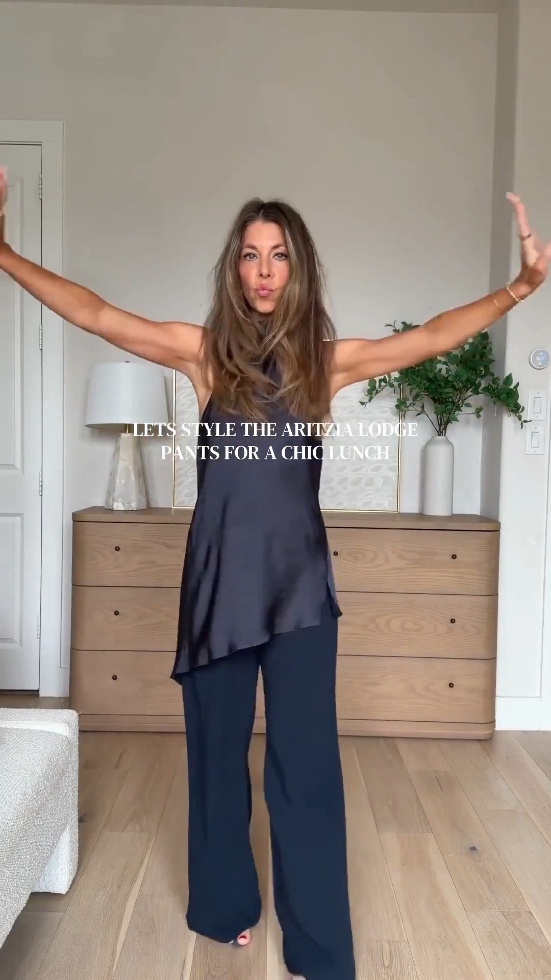 Zara asymmetrical halter top size small. Aritzia lodge pants size small. So good!! 




#LTKgrwm #LTKmomlife #LTKootd