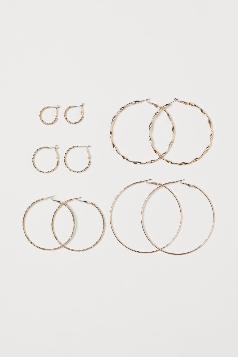 Earrings | H&M (UK, MY, IN, SG, PH, TW, HK)