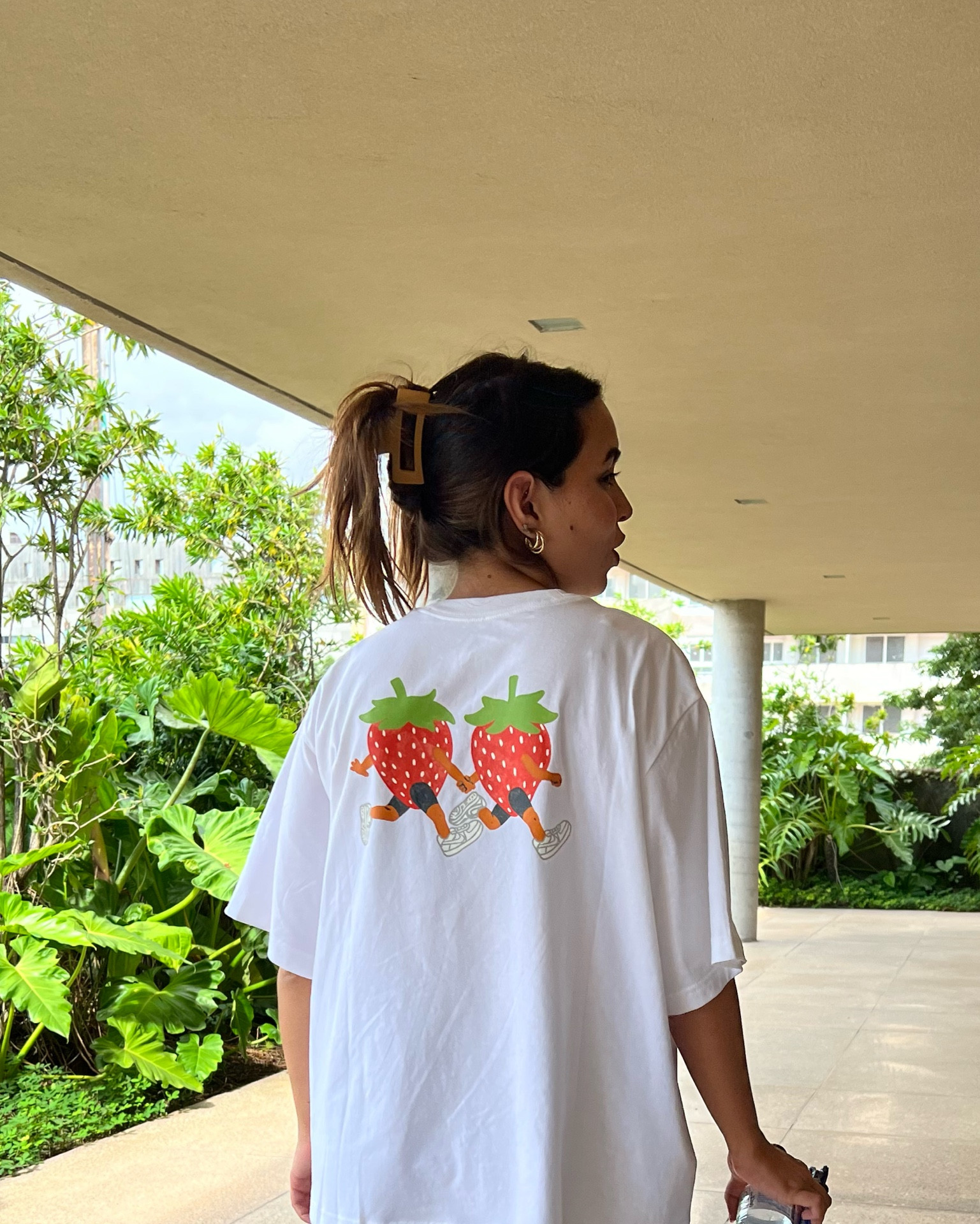 t-shirt queridinha do momento com a melhor união: nike, modelagem oversized & moranguinhos que andam 🍓

#LTKbrasil #LTKU