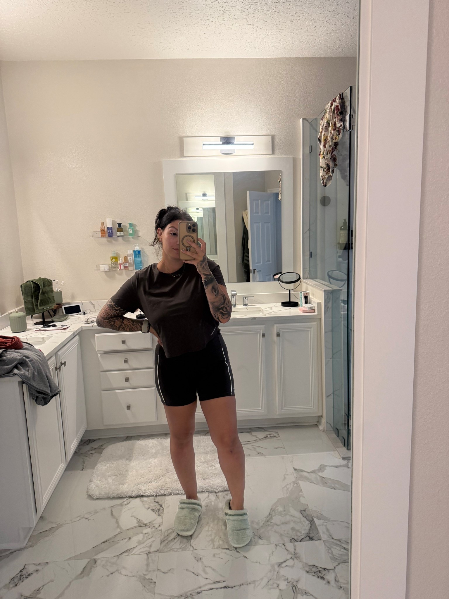 fabletics fit for june! + the best slippers EVER 

#LTKSaleAlert #LTKFindsUnder50 #LTKActive