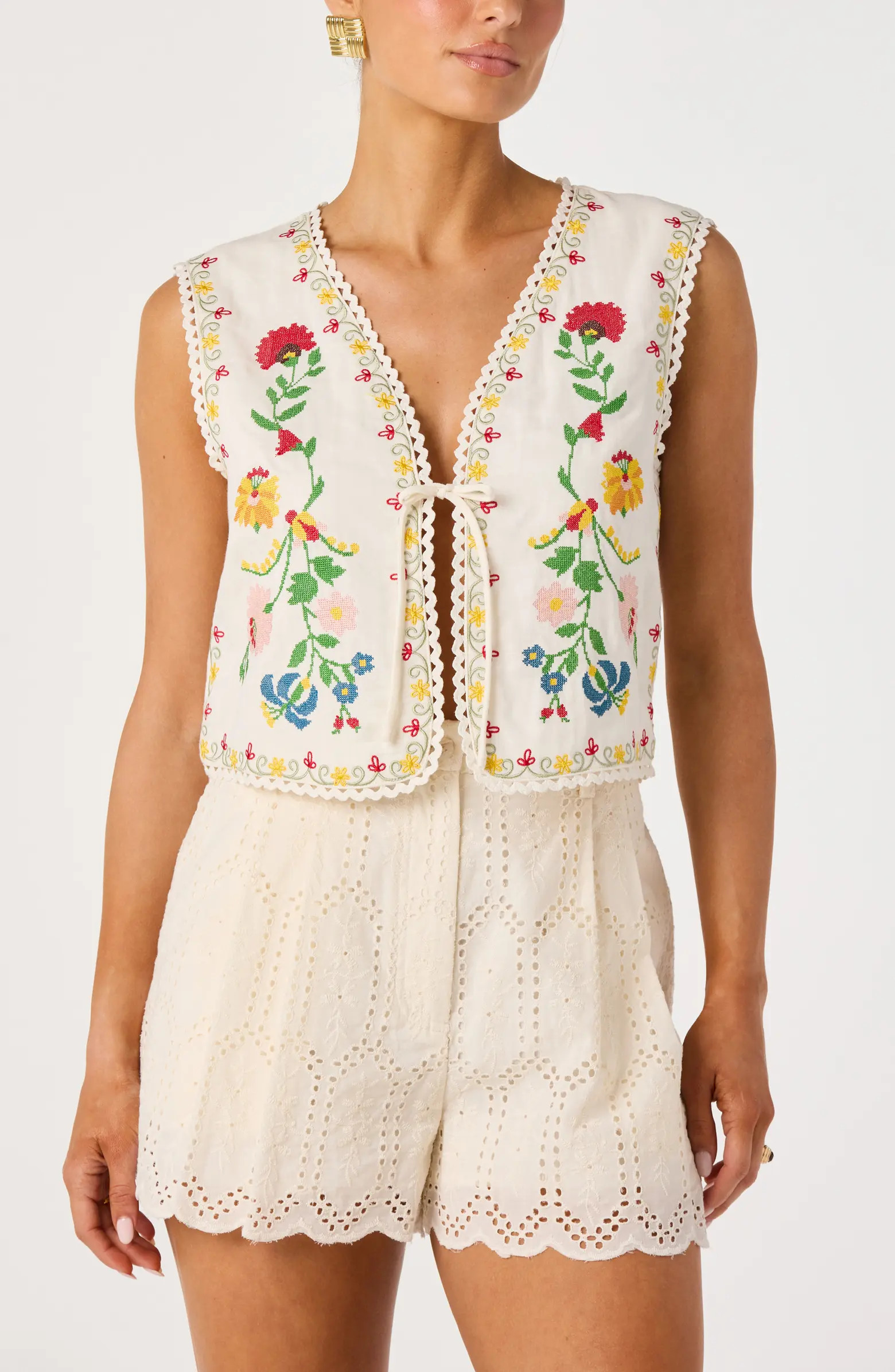ASTR the Label Amina Floral Cross Stitch Vest | Nordstrom | Nordstrom
