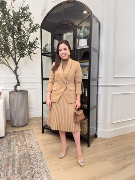 Holiday camel outfit idea! Perfect for the office, love this pleated skirt, double breasted blazer, embellished pumps



#LTKHoliday #LTKstyletip #LTKSeasonal