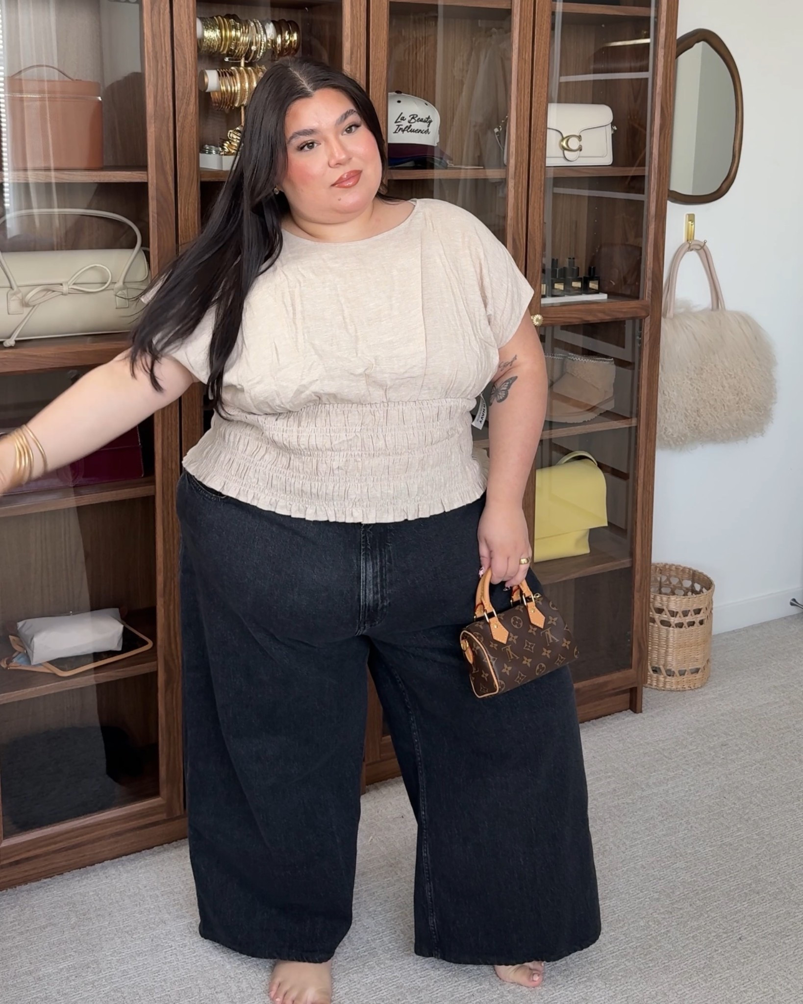 top: 3X
jeans: 26 and tailored 

#LTKSaleAlert #LTKootd #LTKPlusSize