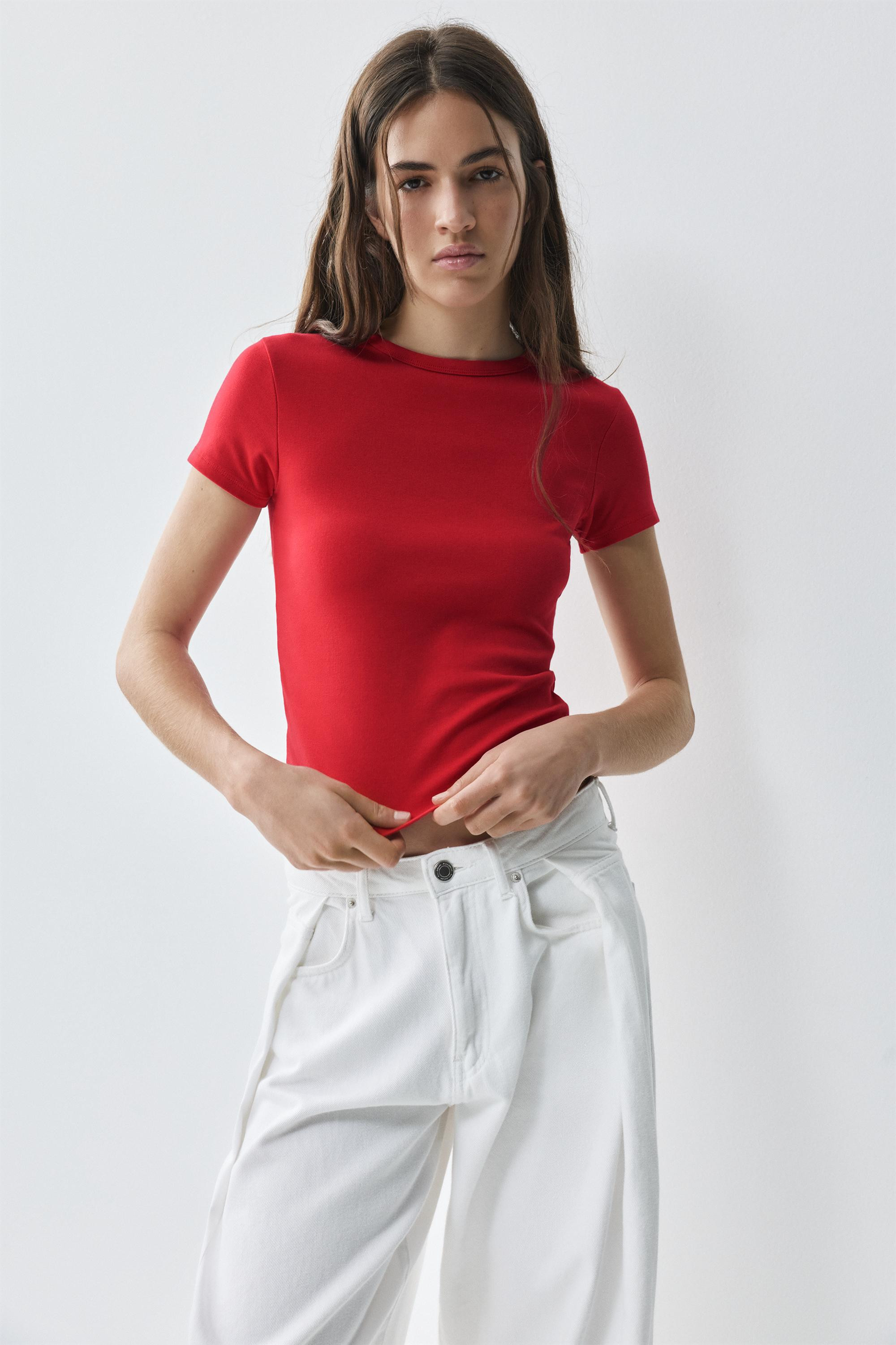 T-shirt ajust\u00e9 \u00e0 manches courtes | Pull&Bear France | PULL and BEAR FR