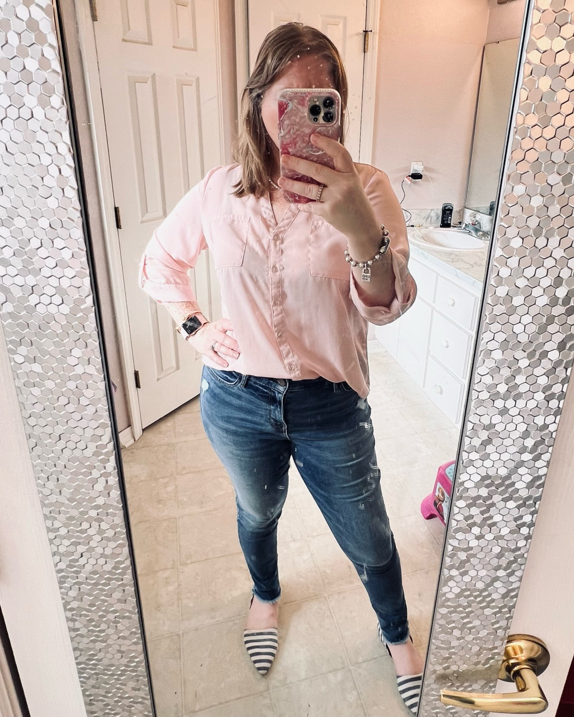 Outfit chic pero a la vez super cómoda 

#LTKbeauty #LTKstyletip