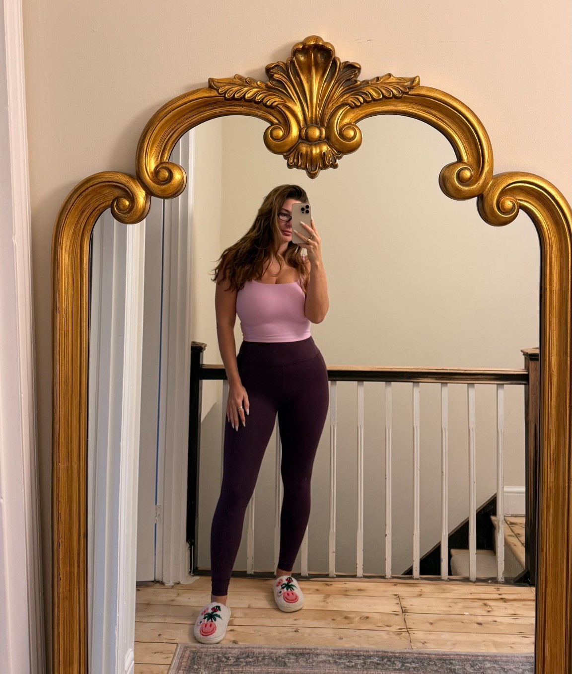 I wear a size 10 top and bottoms and the leggings i get 28inch as im 5’7.5 but they have other lengths too 

#LTKmidsize