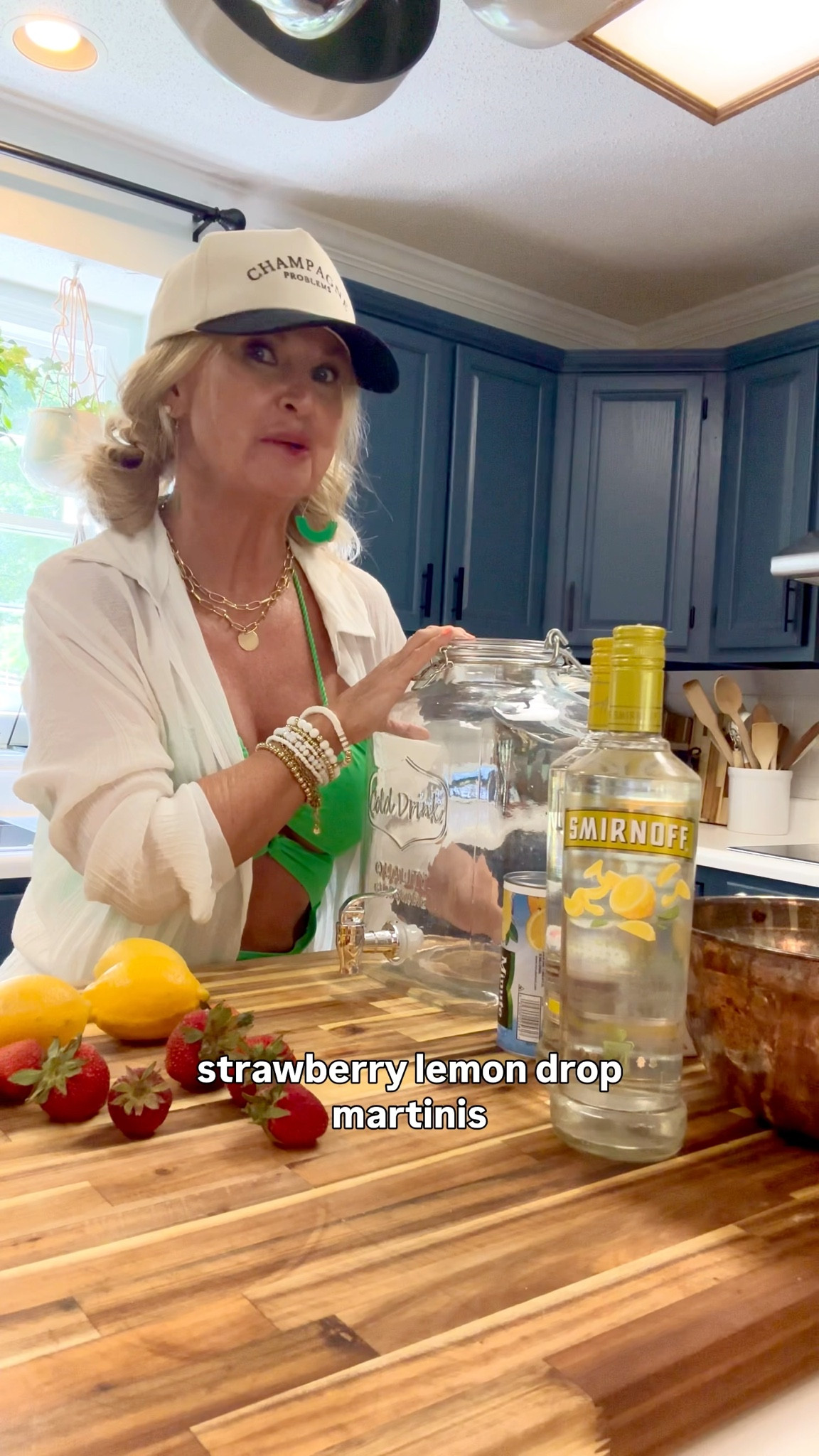 🍓🍋 Big Batch Strawberry Lemon Drop 🍋🍓
Hosting a crowd? This martini recipe is a Southern-approved shortcut — fruity, refreshing, and so easy to mix up in one big batch. No bartending required!

✨ Bessie & Co.’s Strawberry Lemon Drop Martinis ✨
	•	2 fifths Smirnoff Citrus Vodka
	•	1 container Minute Maid frozen lemonade
	•	1 container frozen sweetened strawberries
	•	4 scoops powdered strawberry lemonade mix
	•	2 liters water
	•	Fresh lemon + strawberry garnish

Stir it all together, serve over ice, and watch it disappear. 😉

I’ve linked my favorite pitcher + barware so you can recreate this for your next gathering.

#LTKEntertaining #LTKHome #CocktailHour #SouthernRootsModernPlates #LivingTheDash

#LTKParties #LTKSeasonal #LTKHome