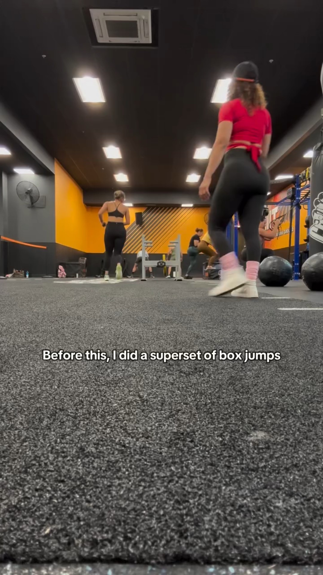 Today’s Superset HIIT workout at @crunch.kissimmee. The HIIT instructors always plan a great workout. It’s my go-to when I don’t have much time but I want an effective and good full body workout!

Wearing my favorite @basebasix workout gloves. Can’t wait until @chanelcocobrown drops some new ones! They are sooo good you forget you’re even wearing them!

#hiit #fitmom #hiitworkout #fitnessmotivation

#LTKActive #LTKFindsUnder50 #LTKOver40