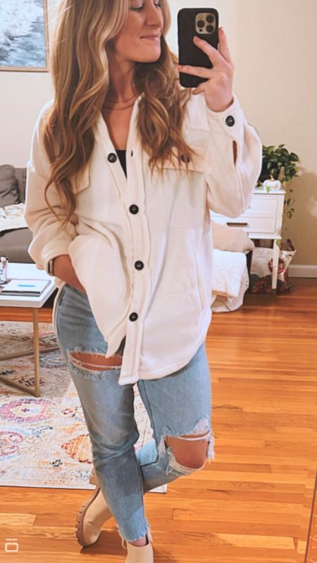 Winter to Spring Transition Outfit | Adding a fleece jacket to your look is the perfect addition when the temps are still cool but not cold enough to wear a winter jacket. 

#LTKstyletip #LTKSeasonal