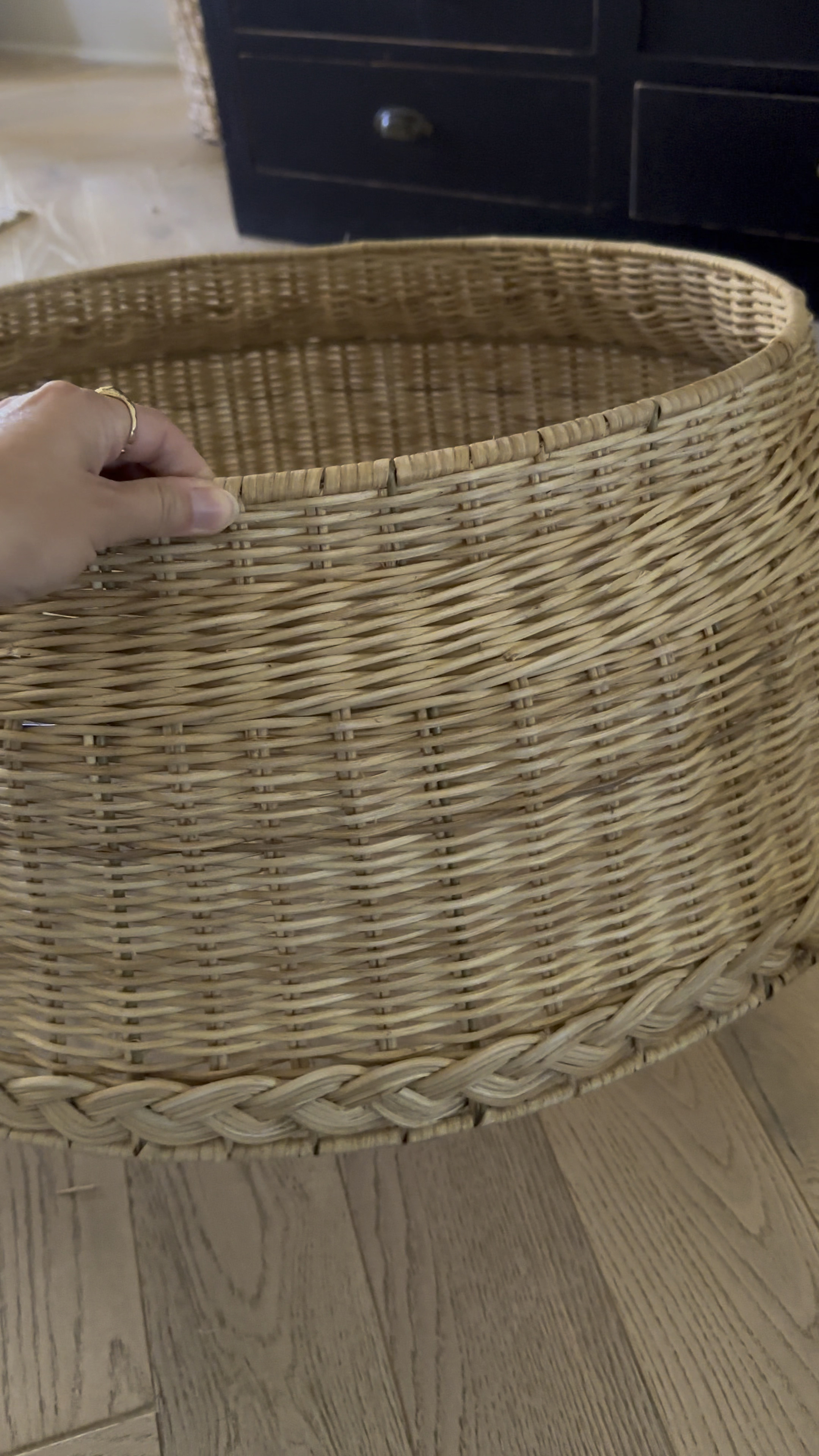 It might be too early, but I'm sure it will sell out, so I must share. This is the best tree collar I have found in years! I can't wait for Christmas now lol
-
Christmas decor. Christmas tree collar. 

#LTKHome #LTKSeasonal #LTKVideo