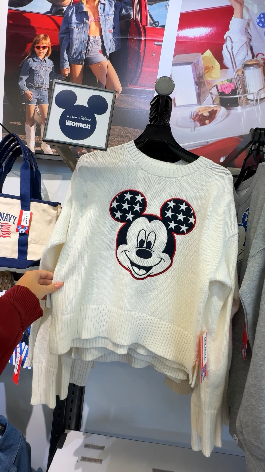NEW Disney Americana collection at Old Navy! #disney #disneystyle #disneyfamily #oldnavy #oldnavyfinds #oldnavyxdisney

#LTKSeasonal #LTKfamily #LTKVideo
