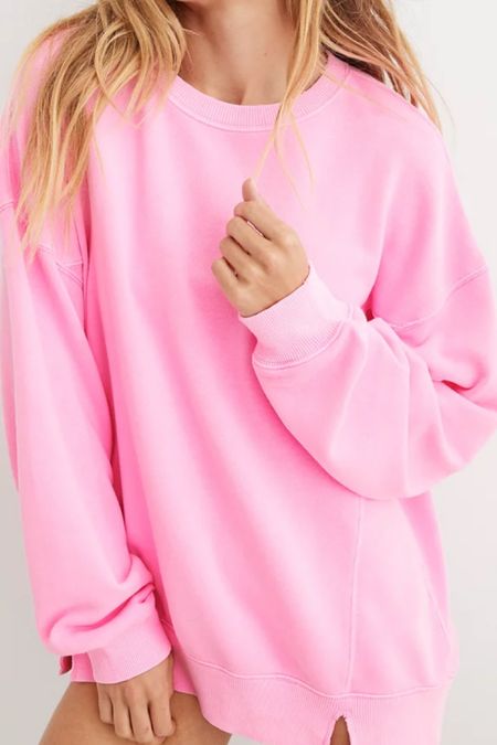 Pink oversized sweater 

#LTKfindsunder50 #LTKSeasonal #LTKstyletip