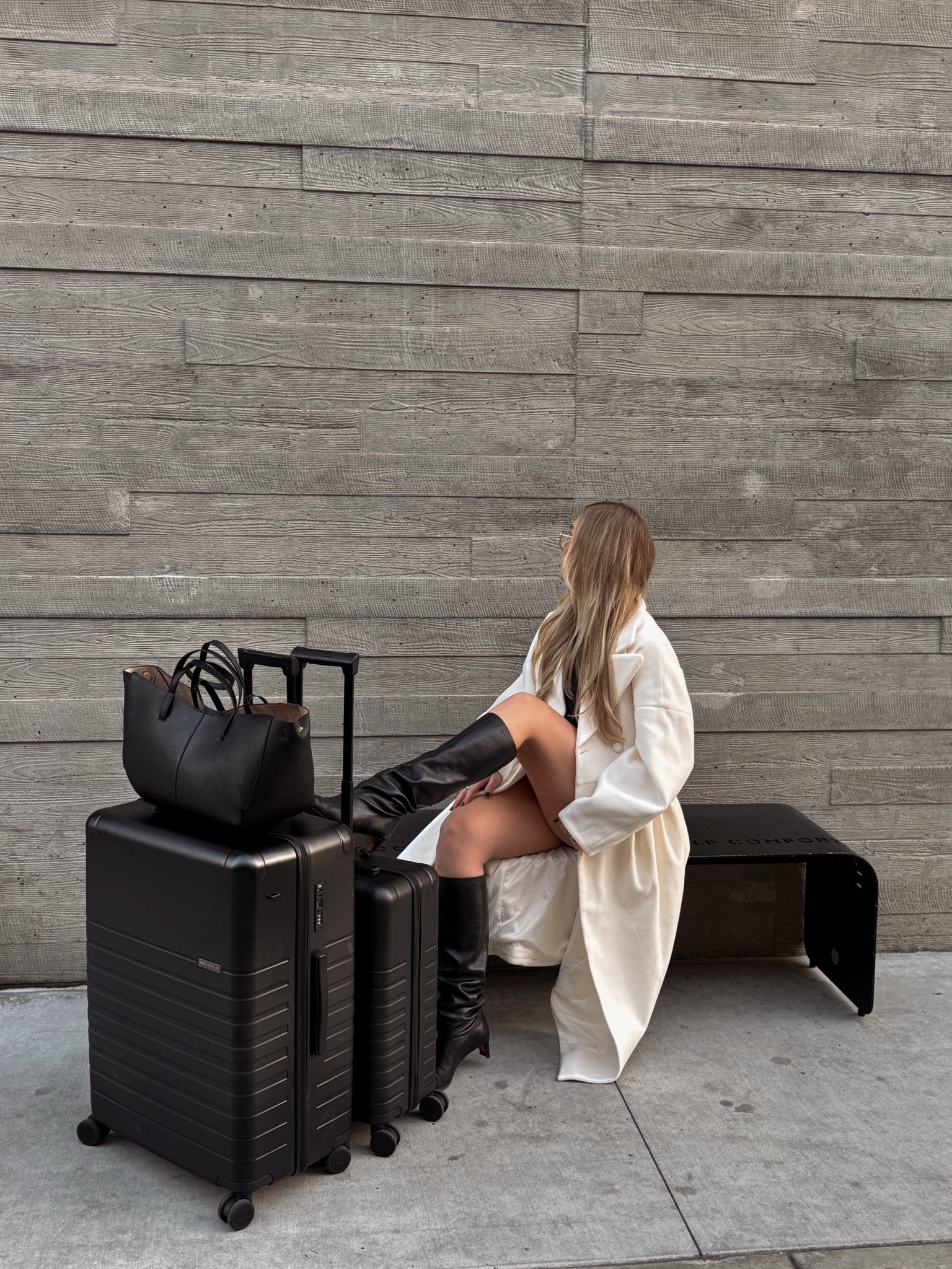 Boots & coat & bag 🔗

#LTKStyleTip