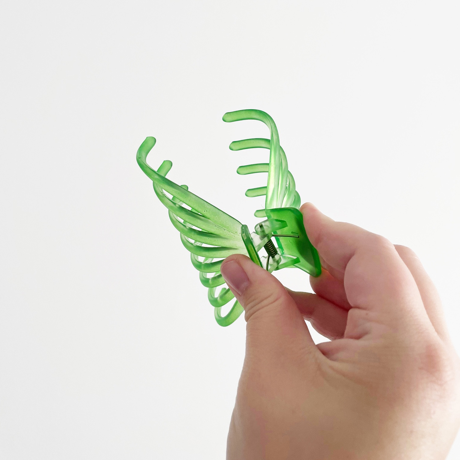 Green clip, hair clip, hair claw, clips for long hair, green hair claw, a new day

#LTKbeauty #LTKunder50