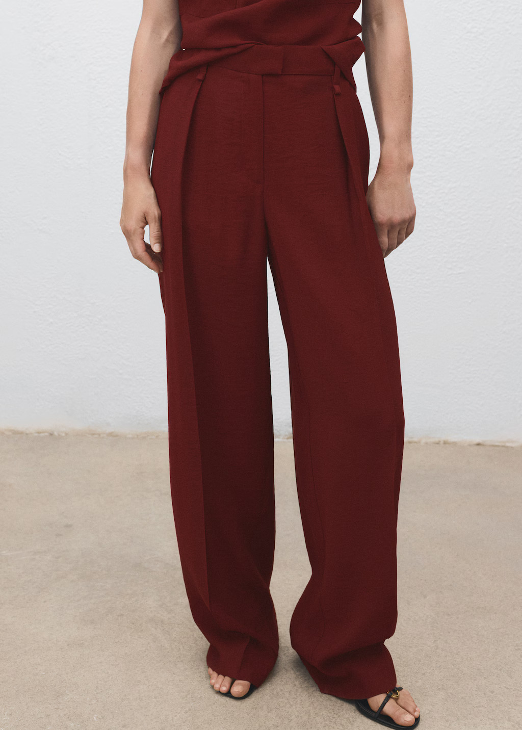 Straight-fit pleated pants | Mango (US/MX/AU)