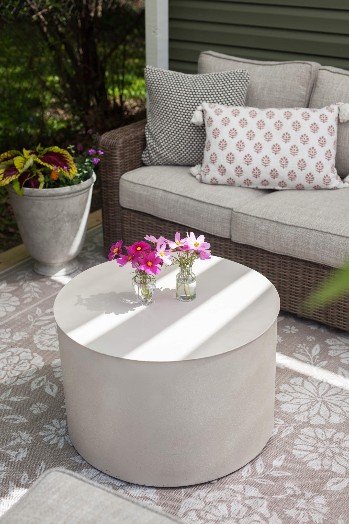 Looking for the perfect outdoor rug? I love this one and the pretty pattern. 


Washable rugs, outdoor rugs, rugs, ruggable, outdoor living, patio furniture 


#LTKSeasonal #LTKstyletip #LTKhome