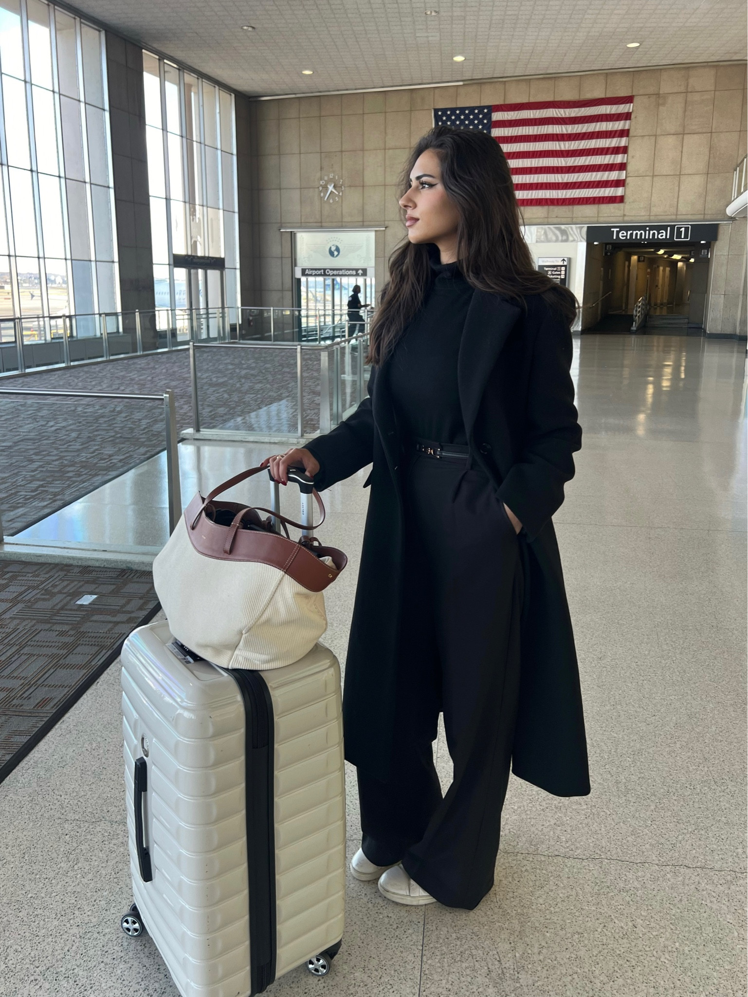 Airport fall/winter outfit ✈️

#LTKstyletip #LTKtravel #LTKHoliday