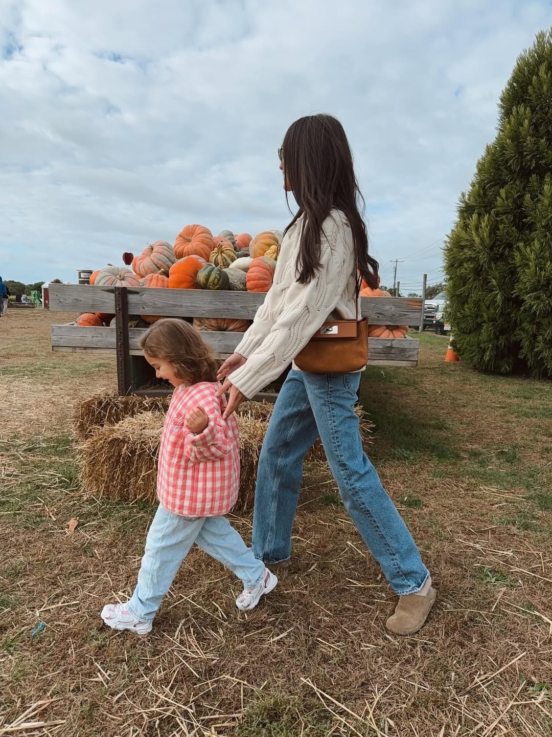 Family pumpkin patch outfit 🎃