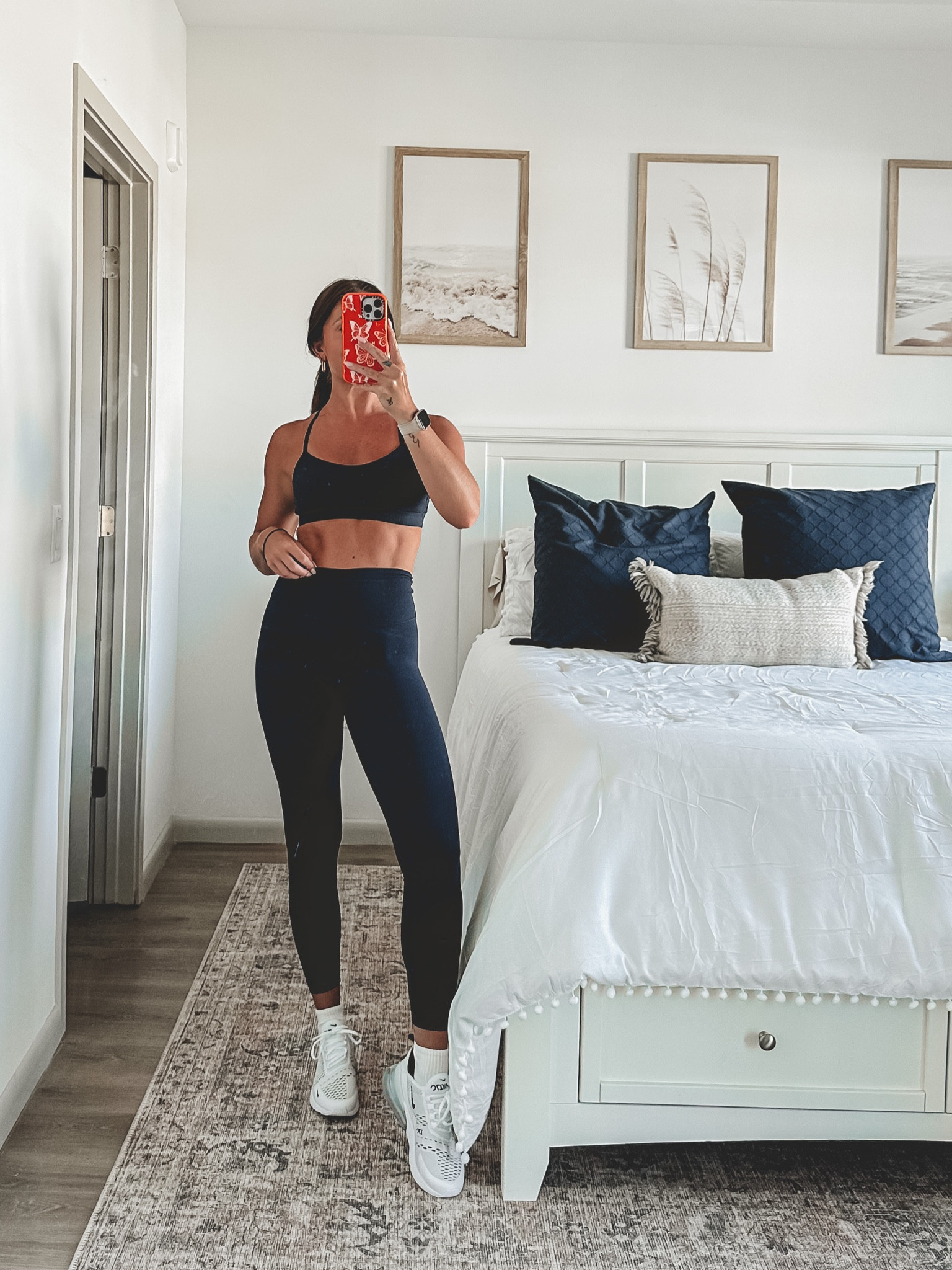 Bra size 6
Leggings size 2



#LTKunder100 #LTKstyletip #LTKFitness