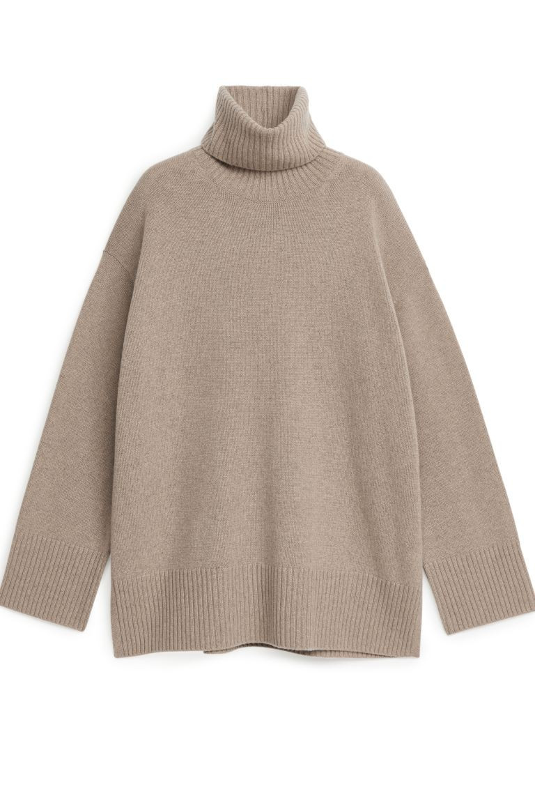 Oversized Cashmere Roll-Neck Jumper | H&M (UK, MY, IN, SG, PH, TW, HK)