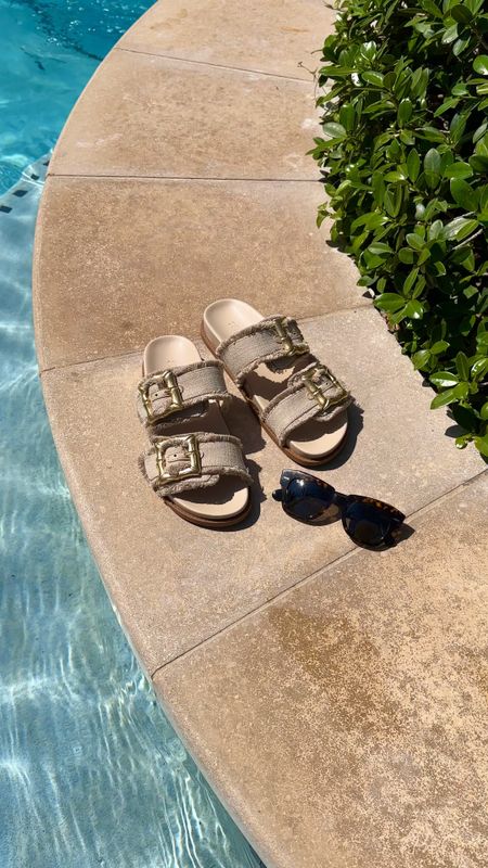 My new favorite summer sandals - wore them on vacation from the pool to dinner at night - they go with everything! And my go-to wayfarer sunglasses 😎 Added a few sandals under $50 also!

Flats
Neutral
Linen fringe
Ray-ban
Rayban
Gold
Pool Slides
Casual outfit
Sunnies
Summer shoes

#LTKShoeCrush #LTKStyleTip #LTKSwim