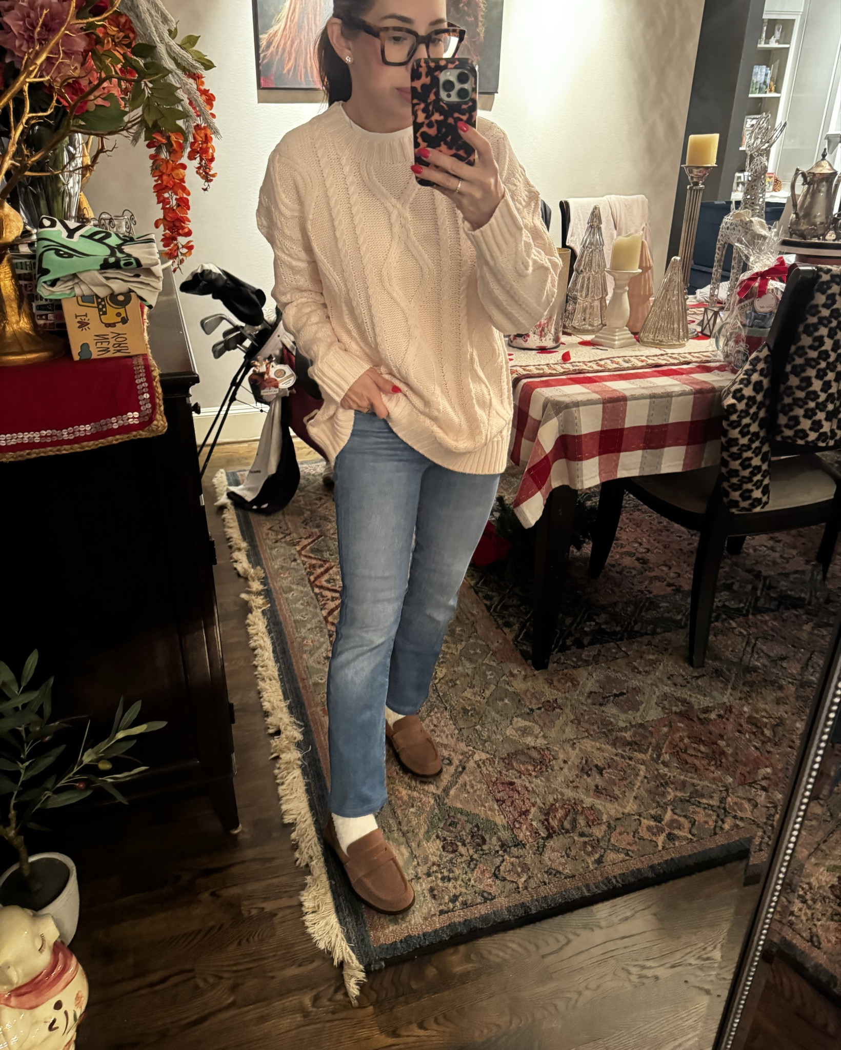 Style in the daily…
Sweater
Jeans
Loafers
Done 

#LTKootd #LTKOver40 #LTKmomlife