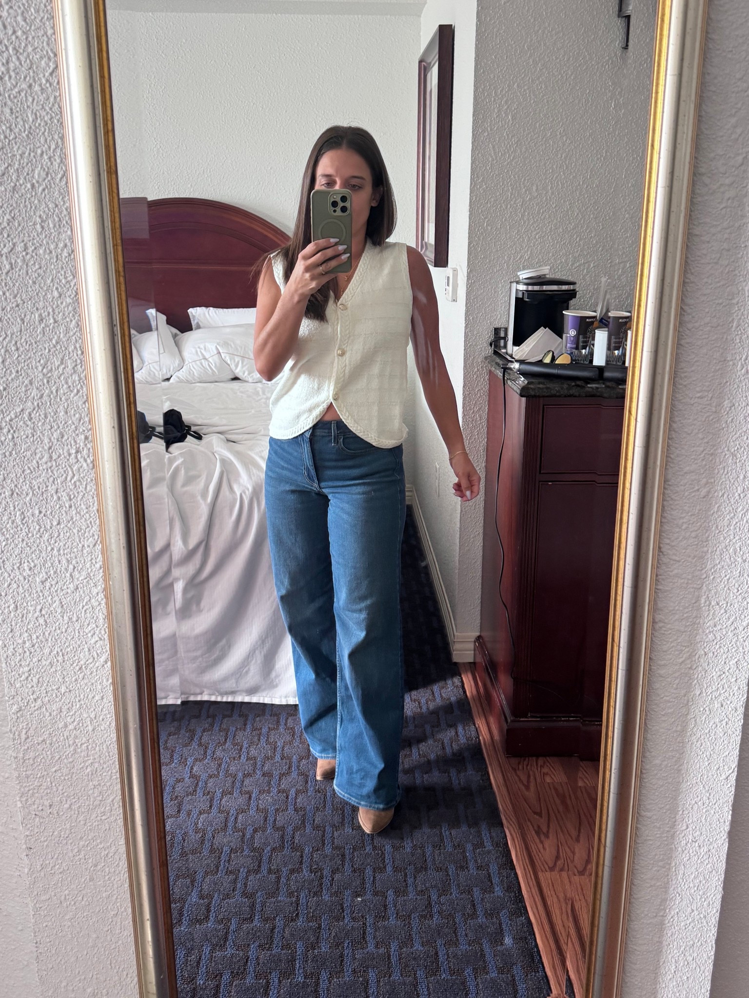 The perfect jeans 👌🏻 

#LTKU #LTKSaleAlert #LTKFindsUnder50