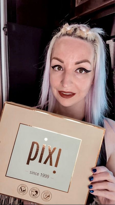 Trying the new @pixibeauty products🤩💚✨ #pixipartner 

❇️ +C Vit Under eye brightener - brightened and soothes, great base for under eye concealer. 
❇️  Vitamin wakeup mist - boosting treatment toner, good for hydration 
❇️ Vitamin C sheet mask - hydration, brightening for the skin 



#LTKbeauty #LTKGiftGuide
