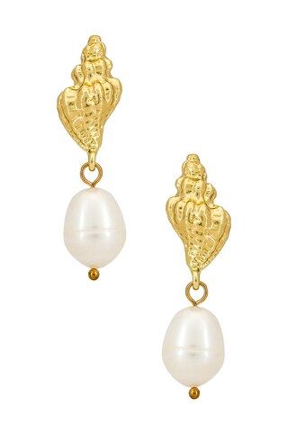 Amber Sceats Shell Earring in Gold from Revolve.com | Revolve Clothing (Global)