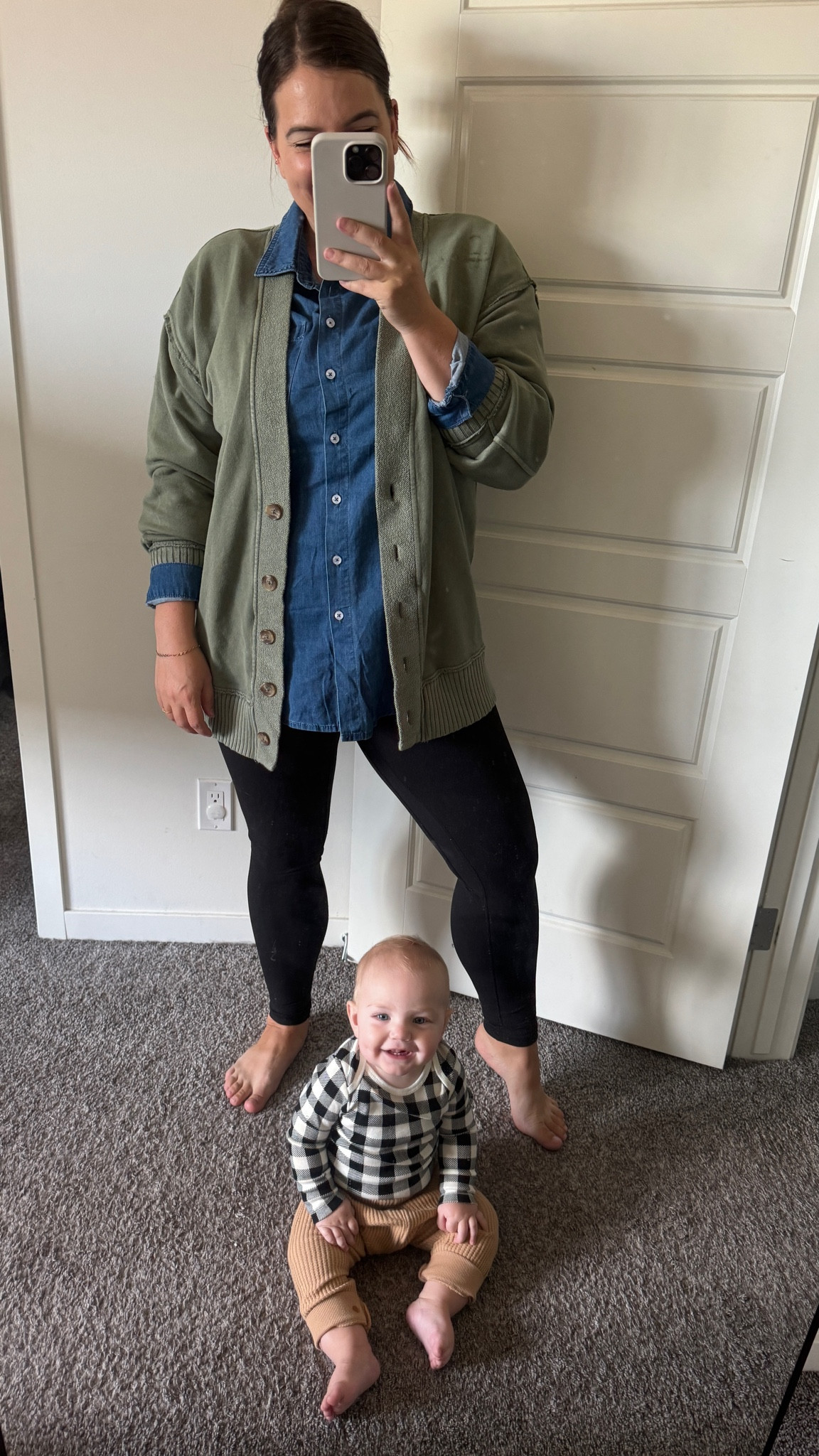 This cardigan is a WIN for fall/winter. It’s like sweatshirt material, so cozy. On sale today!

#LTKcanada #LTKsale #LTKmidsize