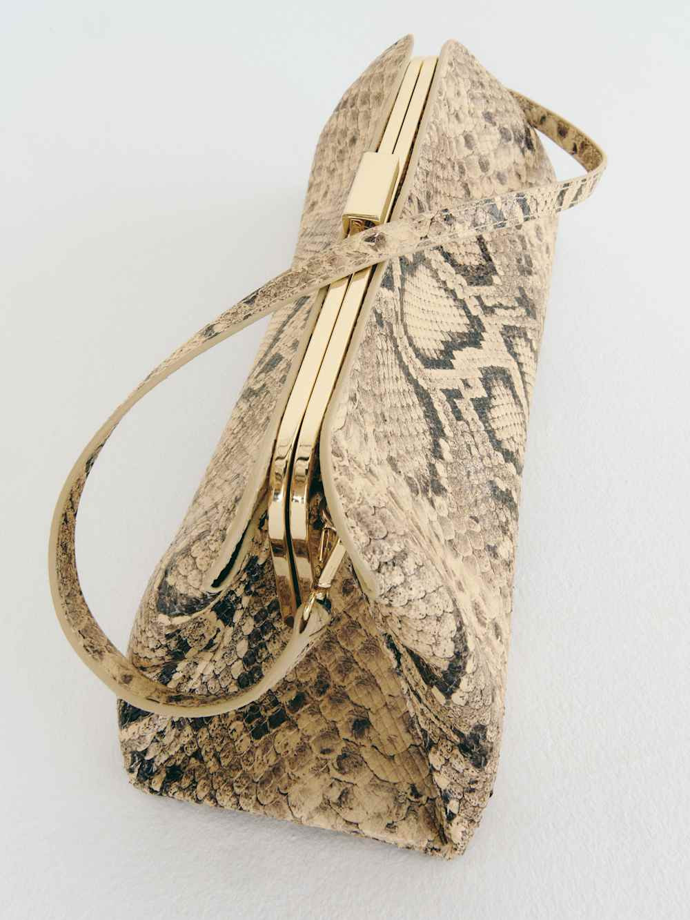 Lara Frame Bag | Reformation (Global)