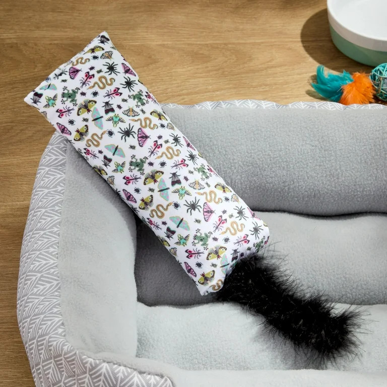 Vibrant Life Halloween Cat Toy, Creepy Critters Cat Kicker Toy with Feather, Plush, Multicolored,... | Walmart (US)