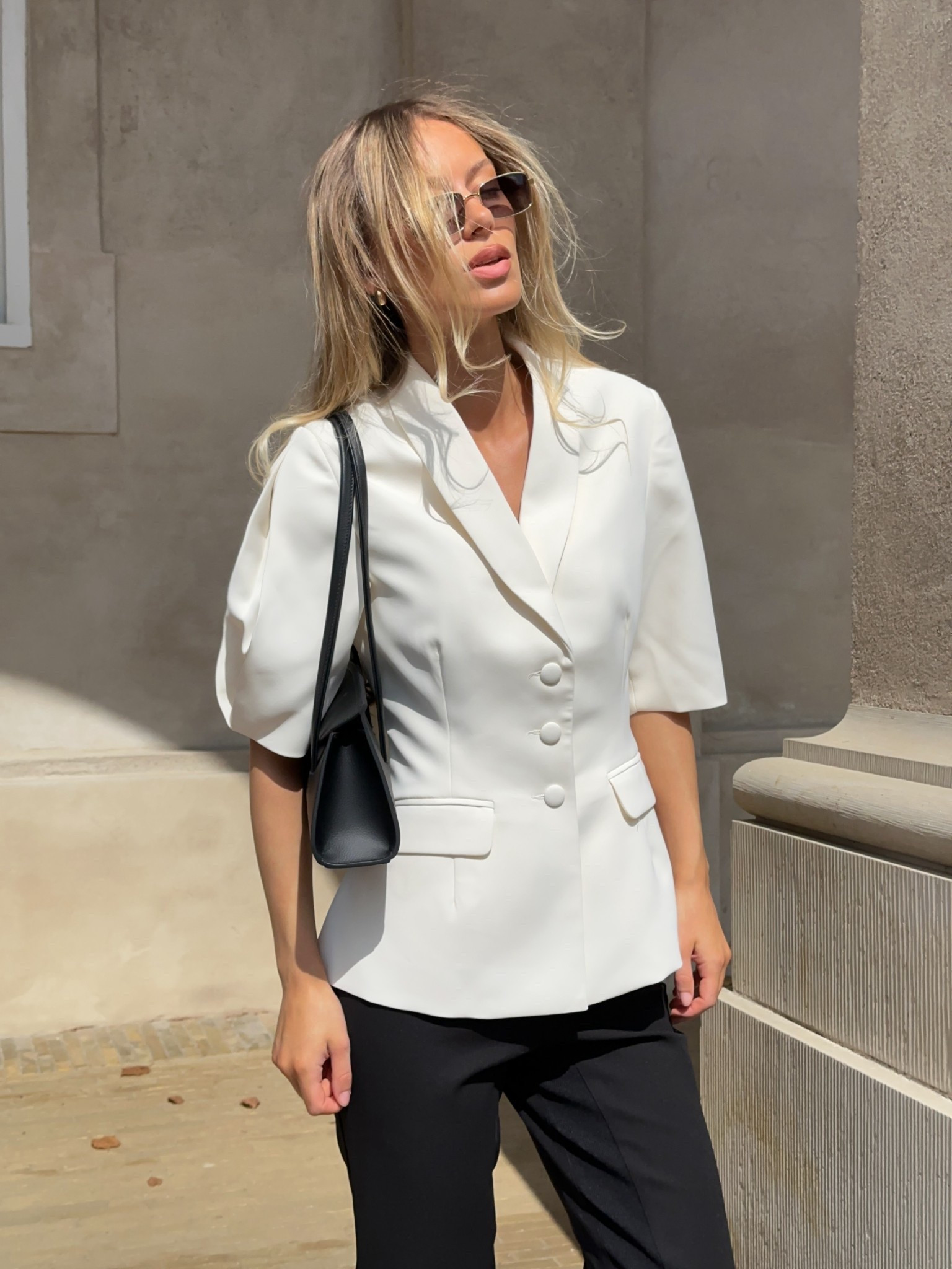 Classy autumn fashion, elegant fall styles, blazer top, minimal fashion, old money style, classy elegance, autumn outfits, workwear, office look

#LTKSeasonal #LTKFallSale #LTKStyleTip