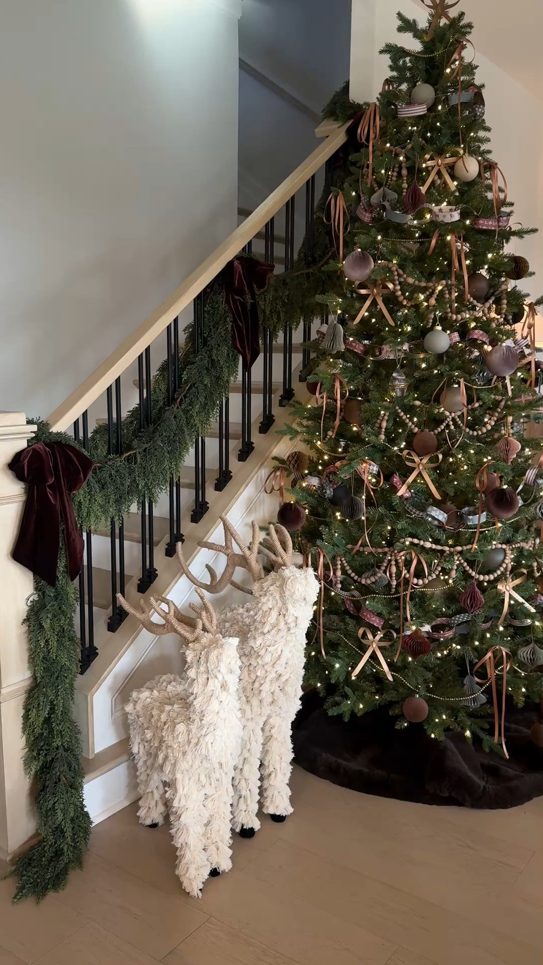 Tree decor this year!!✨ I used a lot from last year, so sorry if some things are sold out. The bows are from a local business called @shop_merry_tales on IG and they’re amazing! 