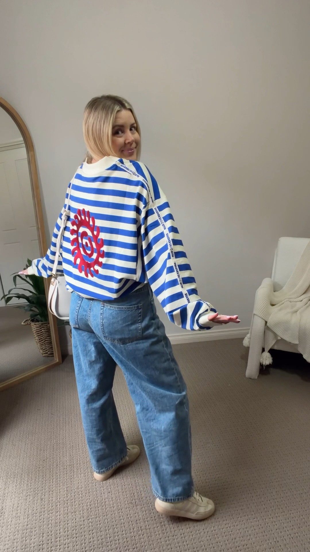 Proof that comfy doesn’t have to be boring 🤍💙

Pieces not on LTK:
Top - Jessie B Boutique (code BROOKE15)
Jeans - Feather and Noise

#ootd #effortlessstyle #everydaystyle #casuallook

#LTKaustralia #LTKautumn #LTKstyletip