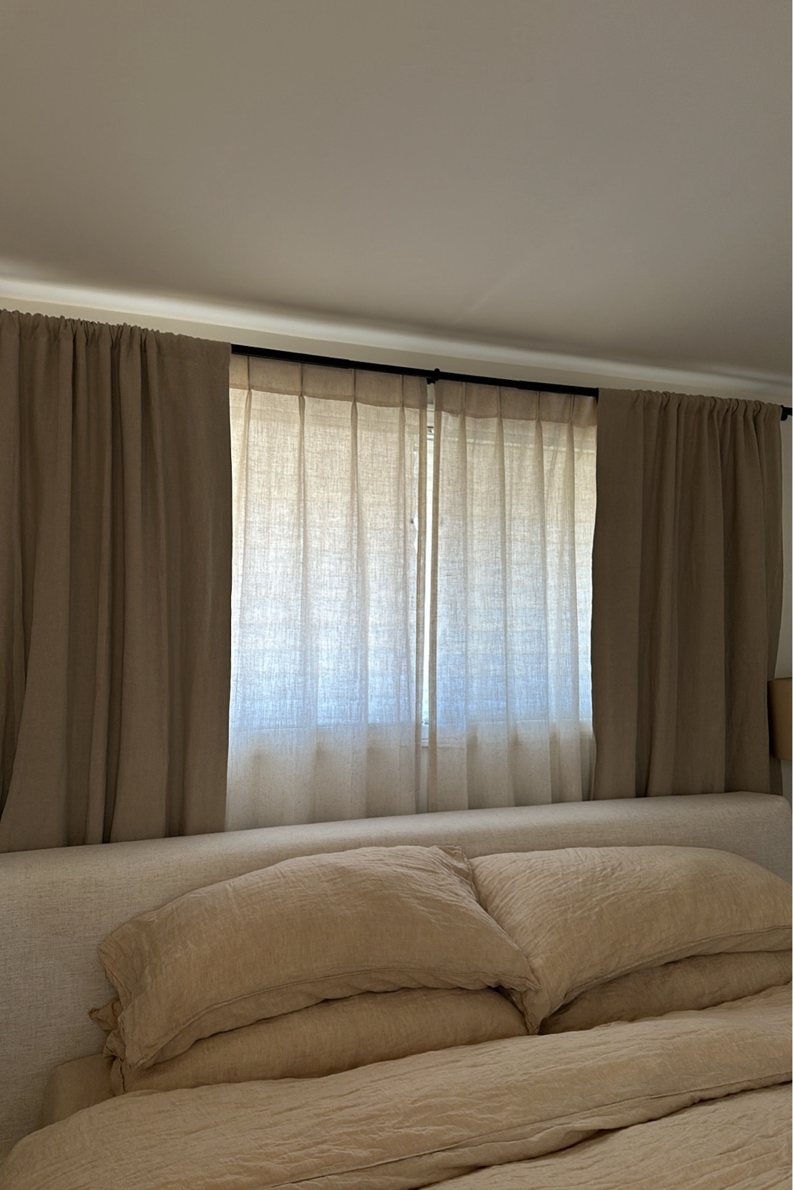 Curtains got an upgrade 🙌🏼 #curtains #bedroomcurtains #apartmentdecor #curtainhack 