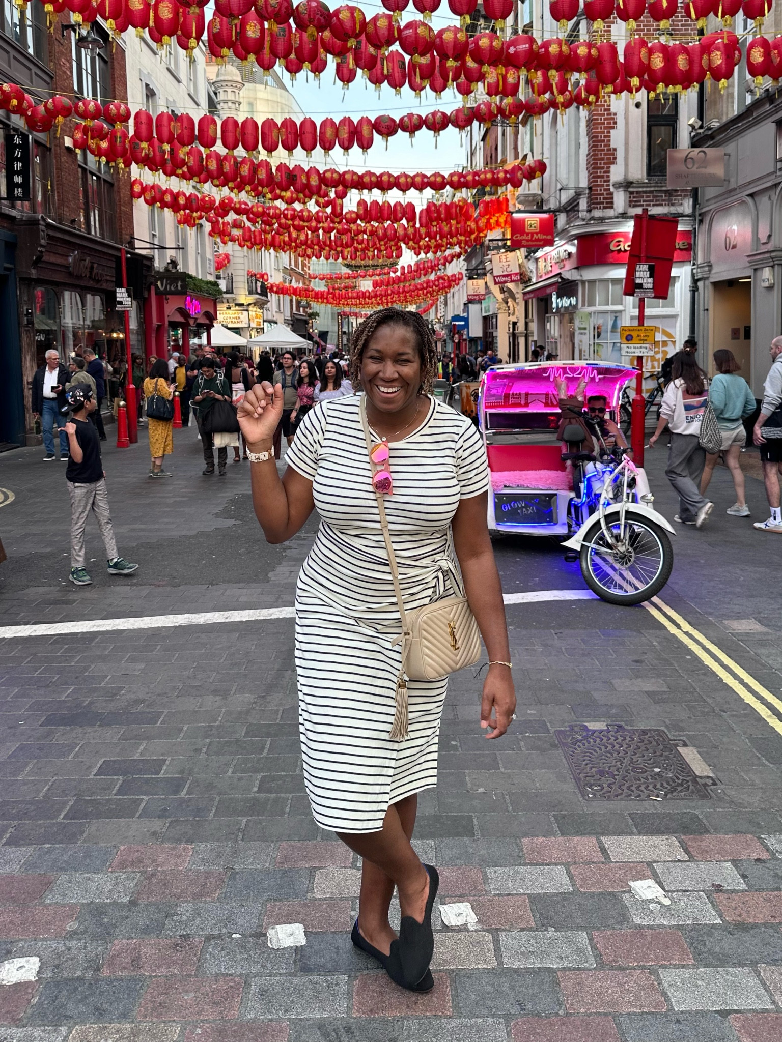 I had a personal styling session at Evereve prior to my last trip to London! The Evereve Cassie dress was perfect for exploring! 

#LTKOver40 #LTKMidsize #LTKTravel