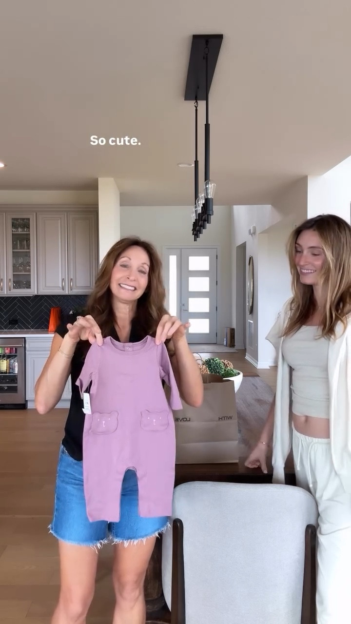 Lolli & @gap did so good! comment ‘GAP’ for the links to these timeless baby pieces 👶🏽🍼🤰🏽🧷

#LTKKids #LTKBump #LTKBaby