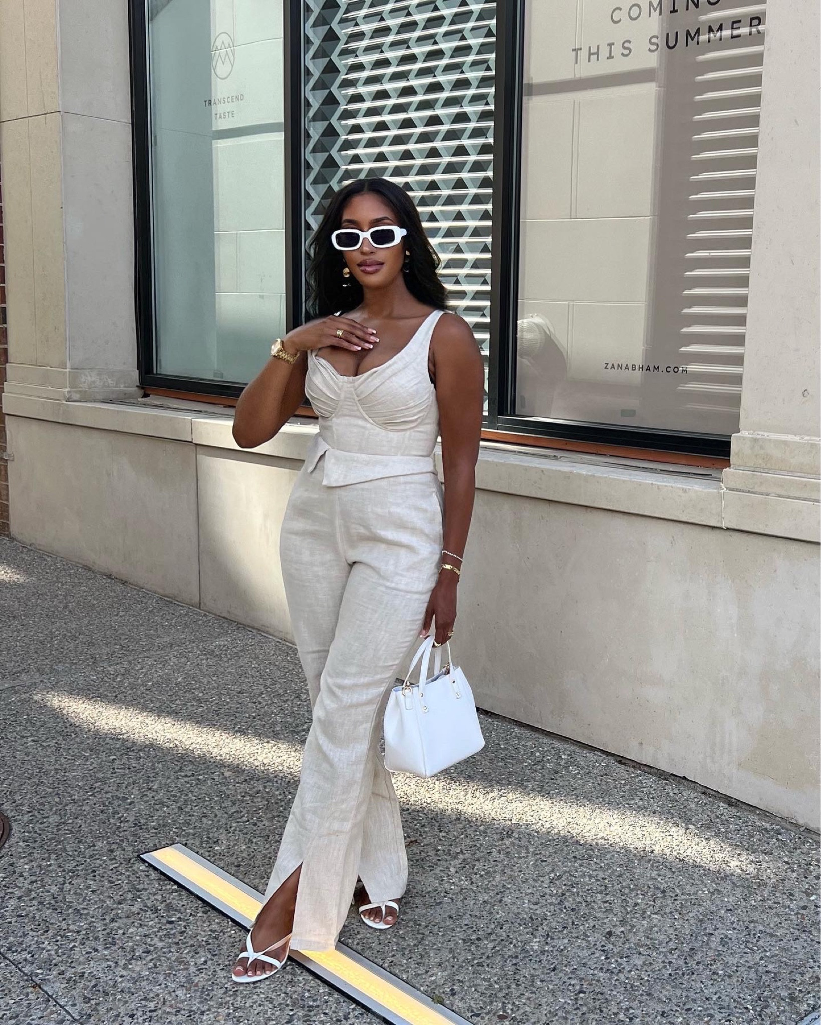 I love a good set 😍 This unique pair is from “The Archive UK”. Sadly, I wasn’t able to link it here, but the direct link can be found in my “outfit” tab on IG (@narjejo)! ✨

#LTKstyletip