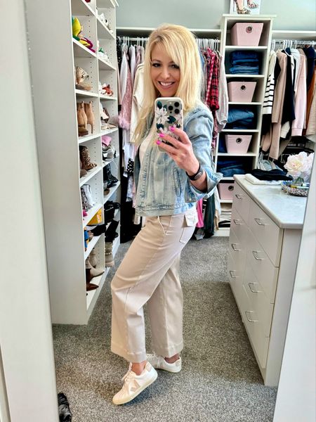 Travel outfit and there’s those fav Spanx twill crops again. Use code  CLOUDNINEXSPANX And denim jacket is on sale at #gap

#LTKSpringSale #LTKfindsunder50 #LTKstyletip