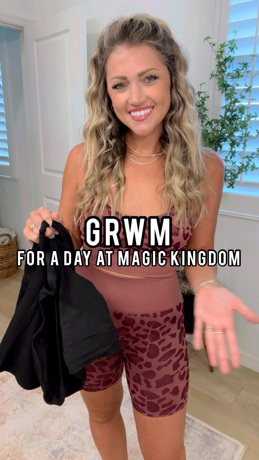 Grwm for a day at Disney!!! All amazon! I’m wearing a medium in the black skort set - I went up to a M based on my sports bra size (a M) since I have a wide rib cage! // I’m wearing a small in the leopard set - that one seems to run a little bit larger for reference // * I’m 5’3, 36B bust and a 2/4 in pants // sneakers TTS // 



Disney
Magic kingdom 
Florida trip
Travel
Disney mom
OOTd
Summer 
Amazon finds
