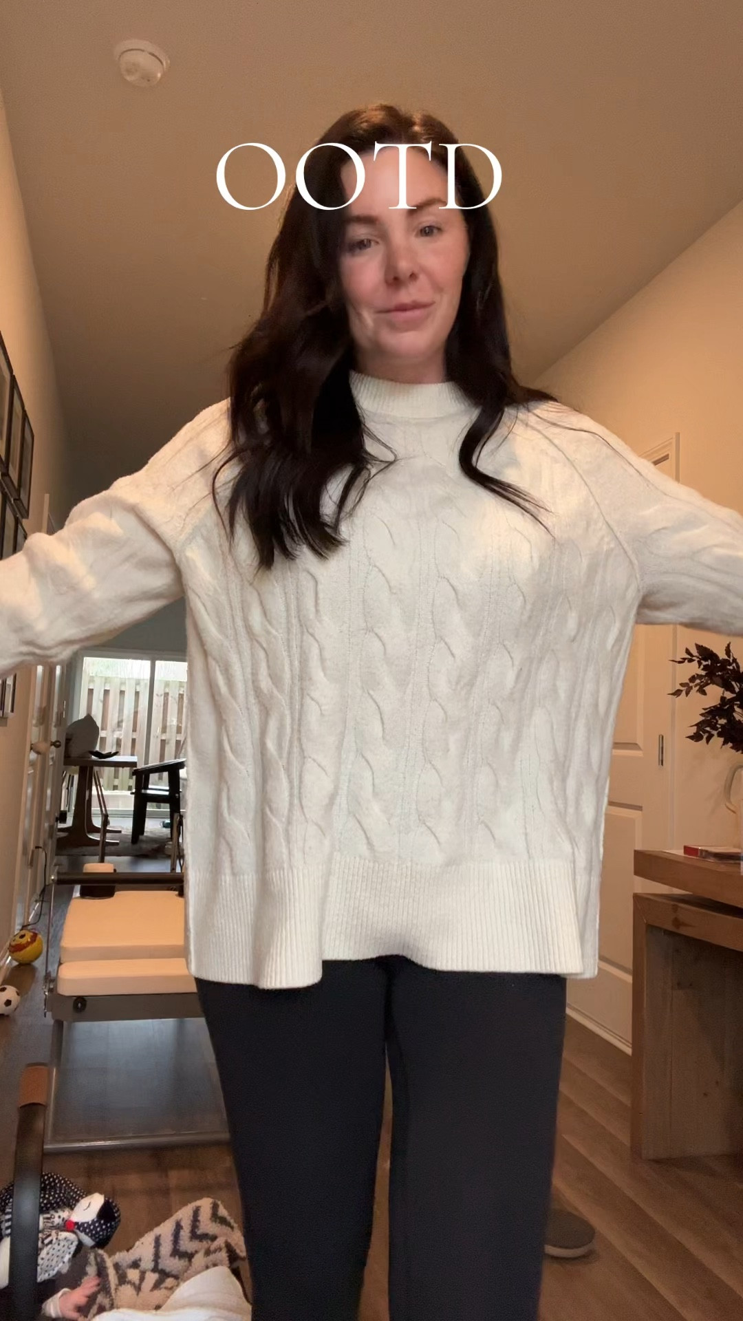 Mom fit to run the kids to school! 

#LTKActive #LTKMostLoved #LTKStyleTip